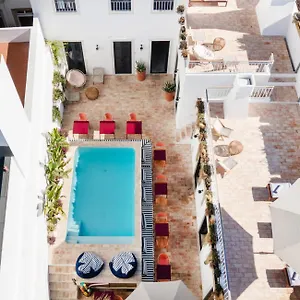 Casa Rosa With Pool In Centre Olhão